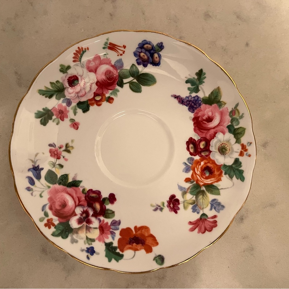 Vintage Ye Olde Grosvenor English Bone China Teacup and Saucer Set Floral - Picture 4 of 6